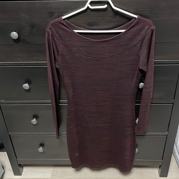 Red long sleeve dress - Picture 1 of 1